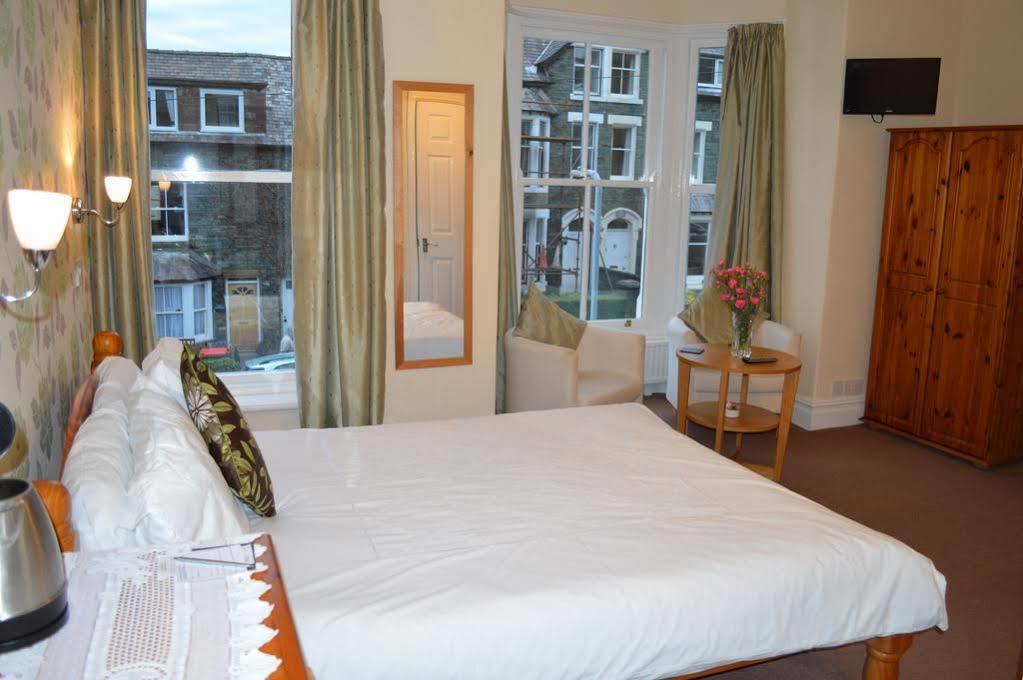 Dunsford Guest House Κέσγουικ Εξωτερικό φωτογραφία